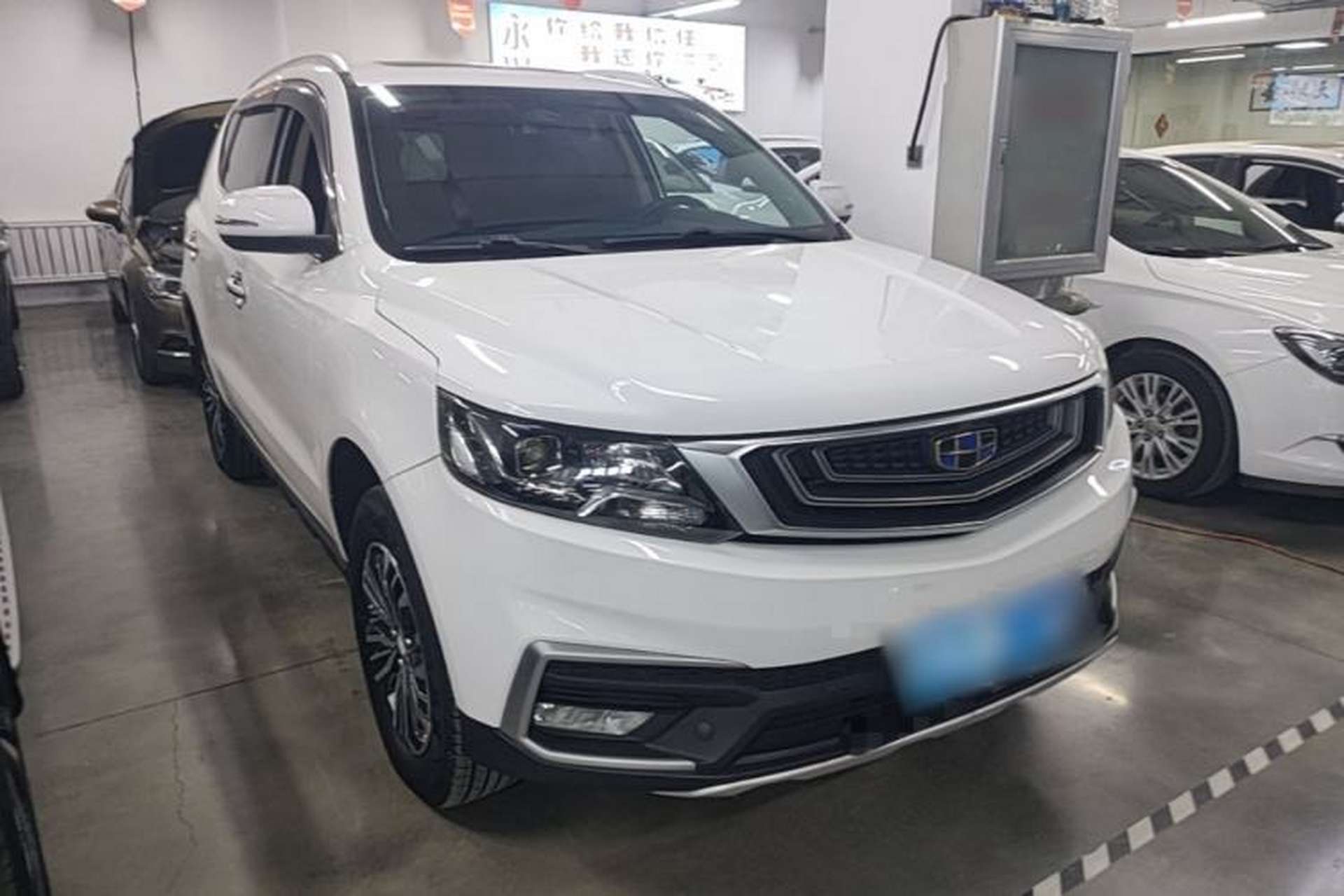 Used Geely Auto Vision X6 2018 1.8L Manual 4G Connect Luxury Edition Front Right 45 Deg