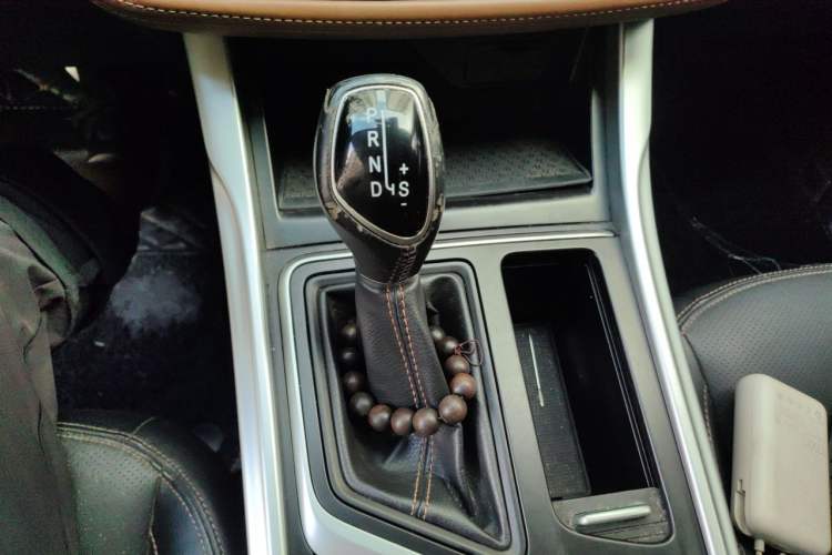 Used Geely Auto Vision X6 2018 1.4T CVT 4G Connected Luxury Version Gear Lever
