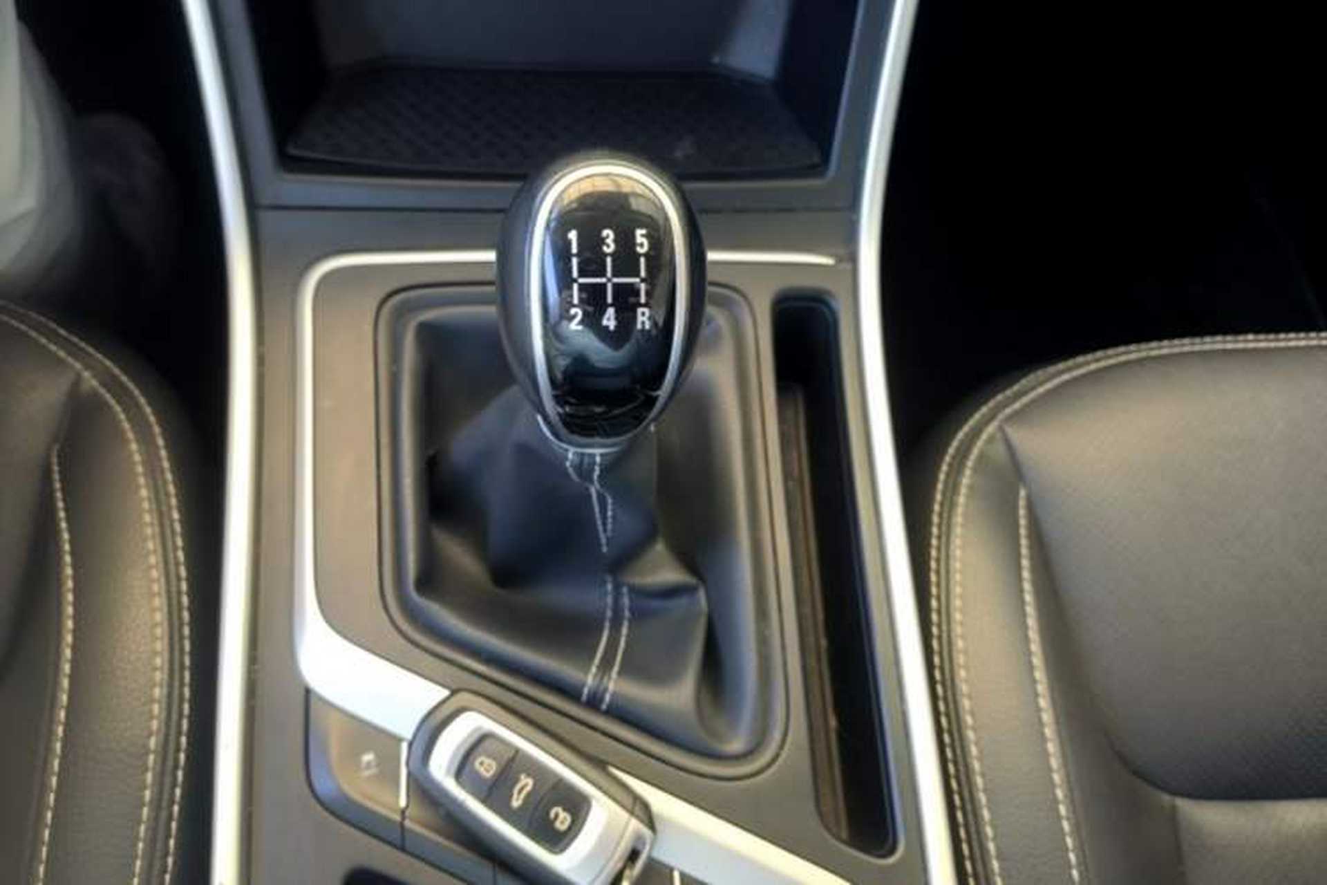 Used Geely Auto Vision X6 2018 1.8L Manual 4G Connect Luxury Edition Gear Lever