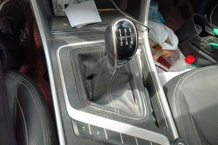 Used Geely Auto Vision X6 2018 1.8L Manual 4G Connect Luxury Edition Gear Lever