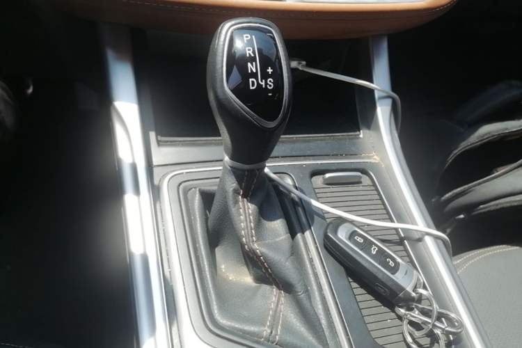 Used Geely Auto Vision X6 2018 1.4T CVT 4G Connected Luxury Version Gear Lever