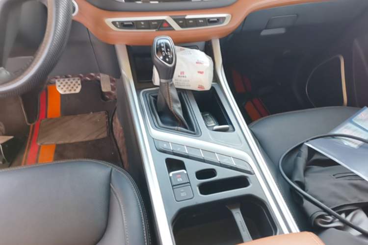 Used Geely Auto Vision X6 2018 1.4T CVT 4G Connected Luxury Version Gear Lever