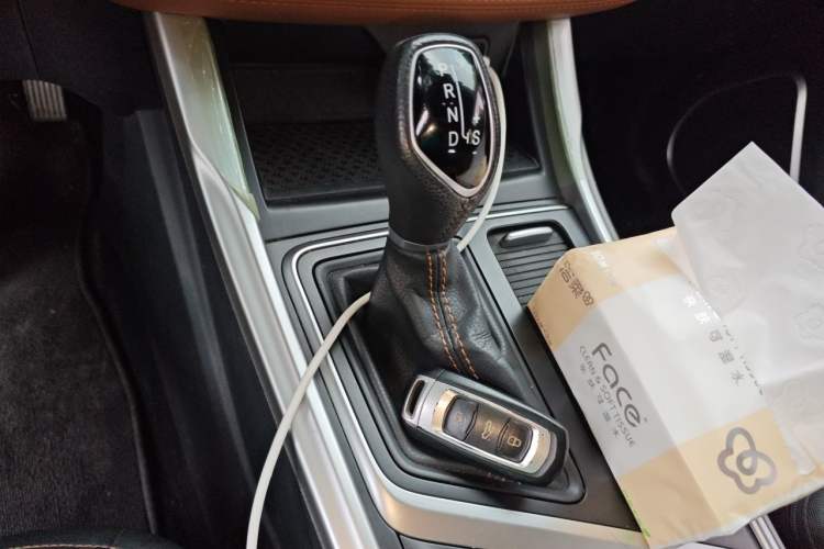 Used Geely Auto Vision X6 2018 1.4T CVT 4G Connected Luxury Version Gear Lever