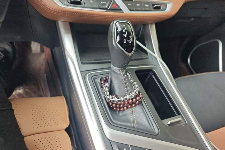 Used Geely Auto Vision X6 2018 1.4T CVT 4G Connected Luxury Version Gear Lever