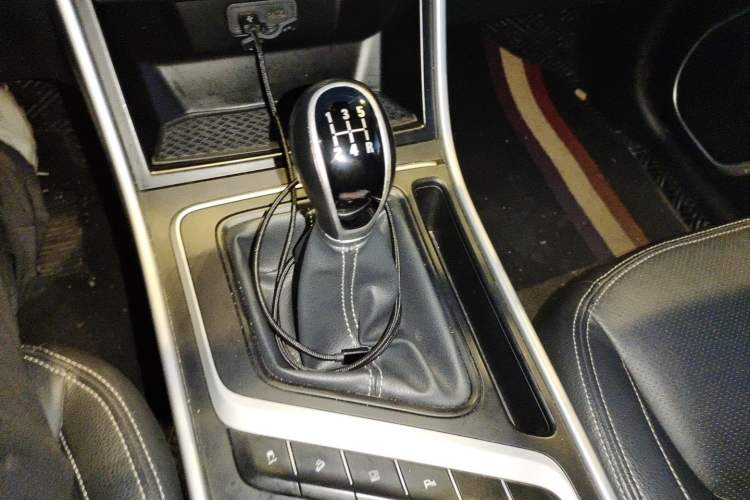 Used Geely Auto Vision X6  Gear Lever