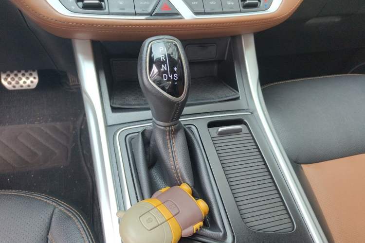 Used Geely Auto Vision X6 2018 1.4T CVT 4G Connected Luxury Version Gear Lever
