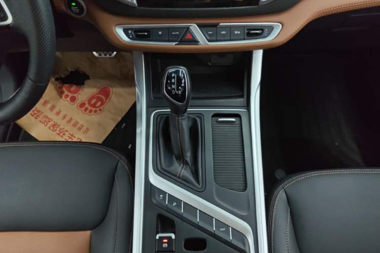 Used Geely Auto Vision X6 2018 1.4T CVT 4G Connected Luxury Version Gear Lever