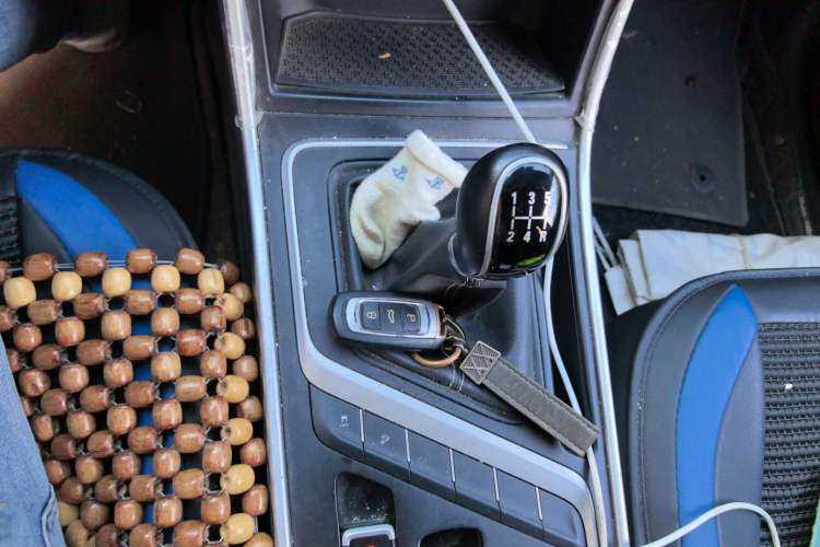 Used Geely Auto Vision X6 2018 1.8L Manual 4G Connect Luxury Edition Gear Lever