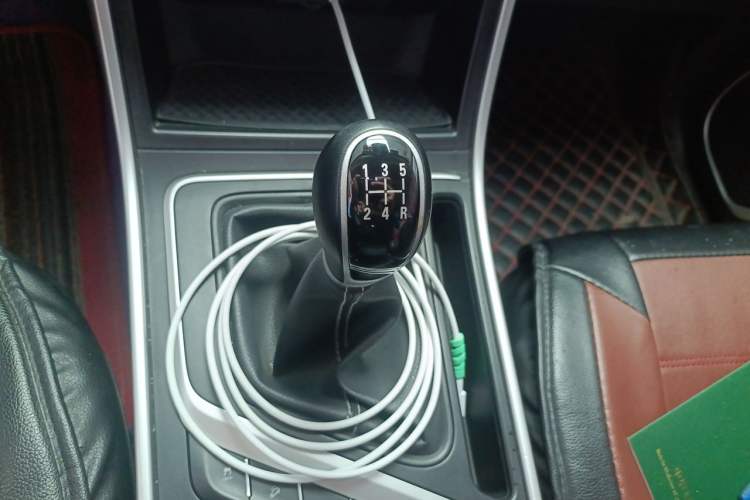 Used Geely Auto Vision X6 2018 1.8L Manual 4G Connect Luxury Edition Gear Lever