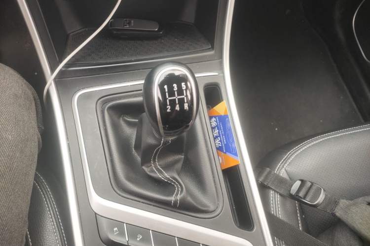 Used Geely Auto Vision X6 2018 1.8L Manual 4G Connect Luxury Edition Gear Lever