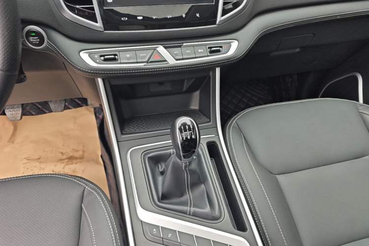 Used Geely Auto Vision X6 2018 1.8L Manual 4G Connect Luxury Edition Gear Lever