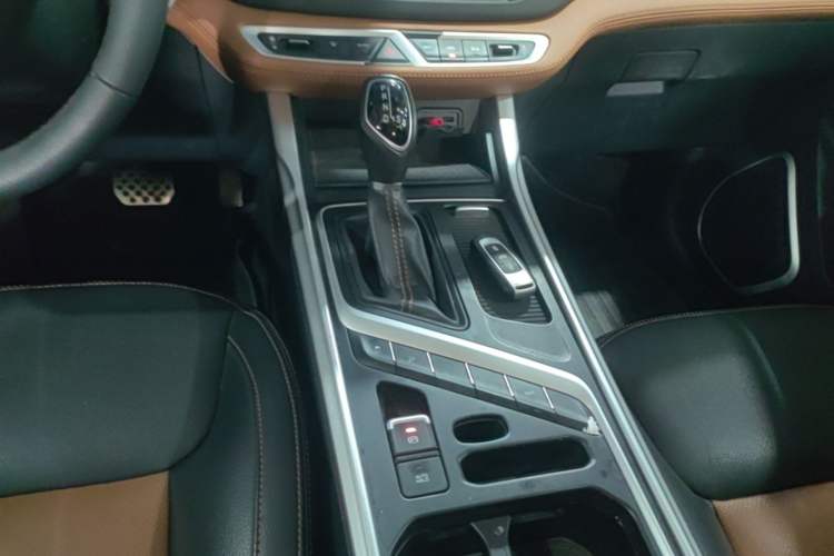 Used Geely Auto Vision X6 2018 1.4T CVT 4G Connected Luxury Version Gear Lever