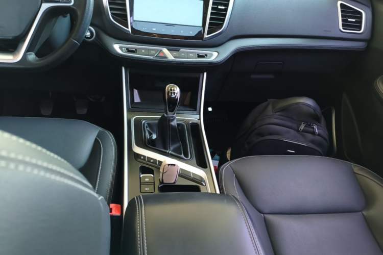 Used Geely Auto Vision X6 2018 1.8L Manual 4G Connect Luxury Edition Gear Lever