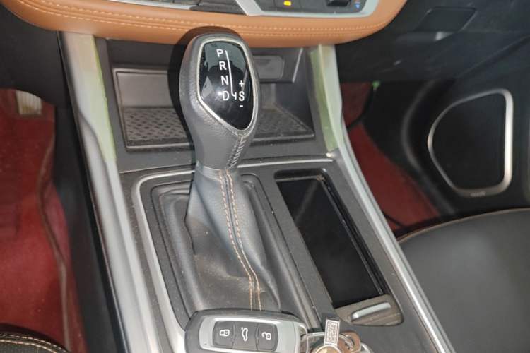 Used Geely Auto Vision X6 2018 1.4T CVT 4G Connected Flagship Edition Gear Lever
