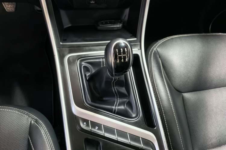 Used Geely Auto Vision X6 2018 1.8L Manual 4G Connect Luxury Edition Gear Lever