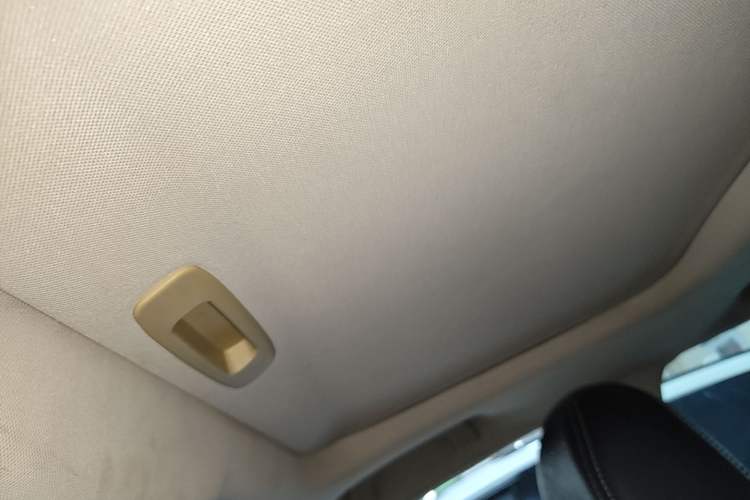 Used Geely Auto Vision X6 2018 1.8L Manual 4G Connect Luxury Edition Headliner
