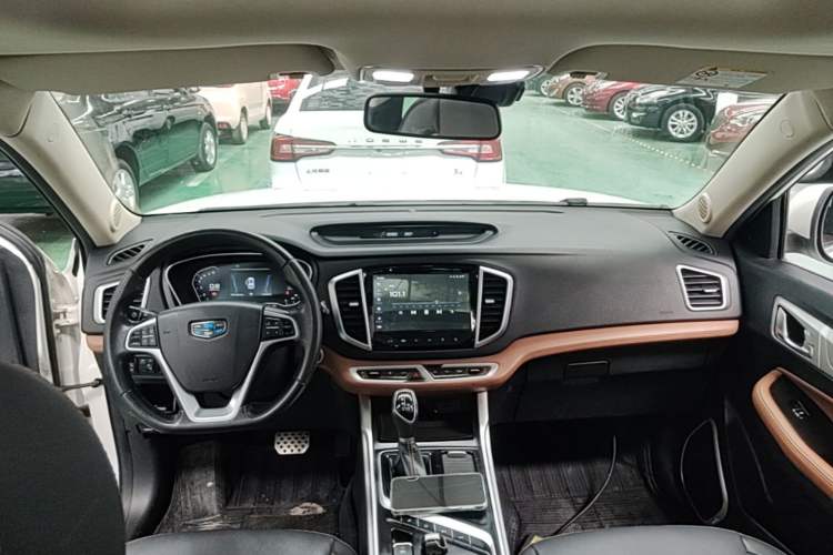 Used Geely Auto Vision X6 2018 1.4T CVT 4G Connected Flagship Edition Headliner