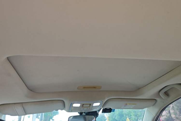 Used Geely Auto Vision X6 2018 1.4T CVT 4G Connected Luxury Version Headliner
