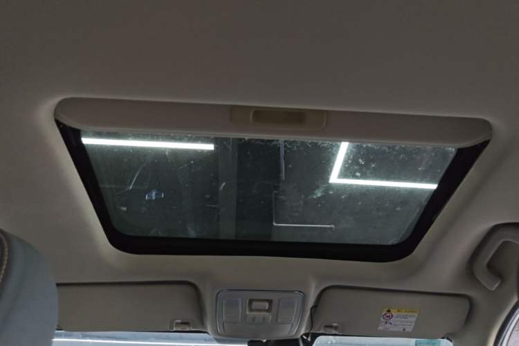 Used Geely Auto Vision X6 2018 1.4T CVT 4G Connected Luxury Version Headliner