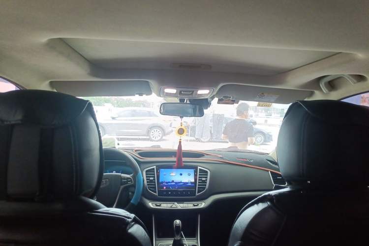 Used Geely Auto Vision X6 2018 1.8L Manual 4G Connect Luxury Edition Headliner