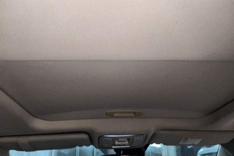 Used Geely Auto Vision X6 2018 1.4T CVT 4G Connected Luxury Version Headliner