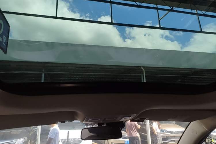 Used Geely Auto Vision X6 2018 1.4T CVT 4G Connected Flagship Edition Headliner