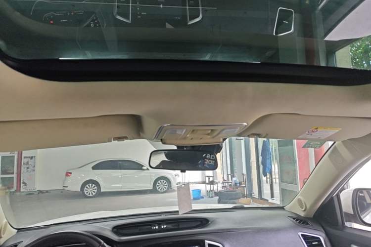 Used Geely Auto Vision X6 2018 1.4T CVT 4G Connected Flagship Edition Headliner