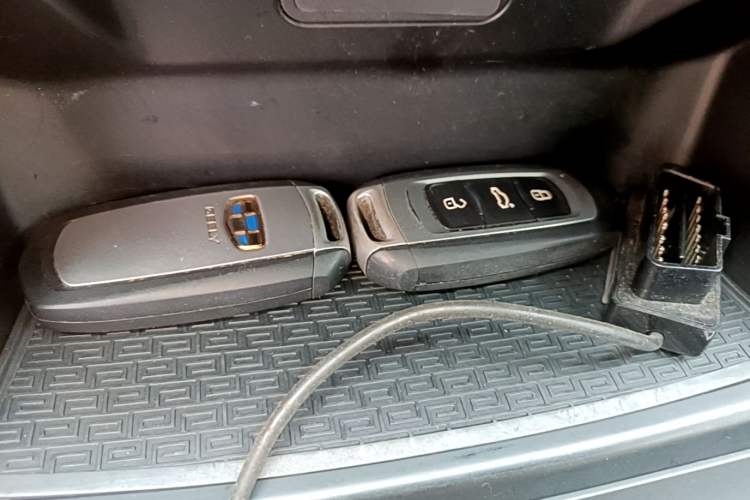 Used Geely Auto Vision X6 2018 1.8L Manual 4G Connect Luxury Edition Interior 1