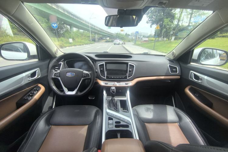 Used Geely Auto Vision X6 2018 1.4T CVT 4G Connected Luxury Version Interior 1