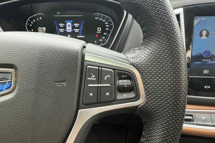 Used Geely Auto Vision X6 2018 1.4T CVT 4G Connected Flagship Edition Interior 12