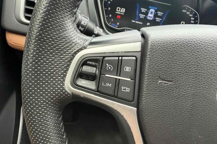 Used Geely Auto Vision X6 2018 1.4T CVT 4G Connected Flagship Edition Interior 13