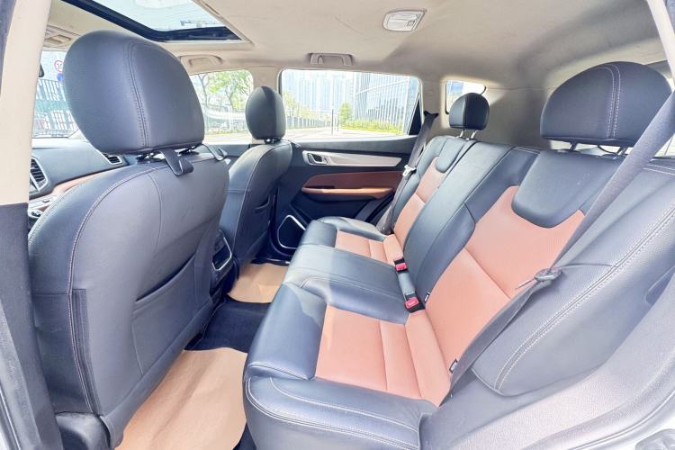 Used Geely Auto Vision X6 2018 1.4T CVT 4G Connected Luxury Version Interior 3