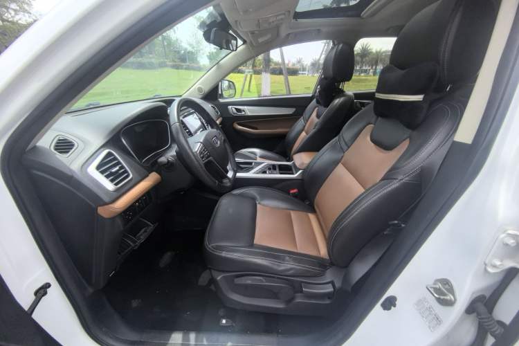 Used Geely Auto Vision X6 2018 1.4T CVT 4G Connected Luxury Version Interior 3