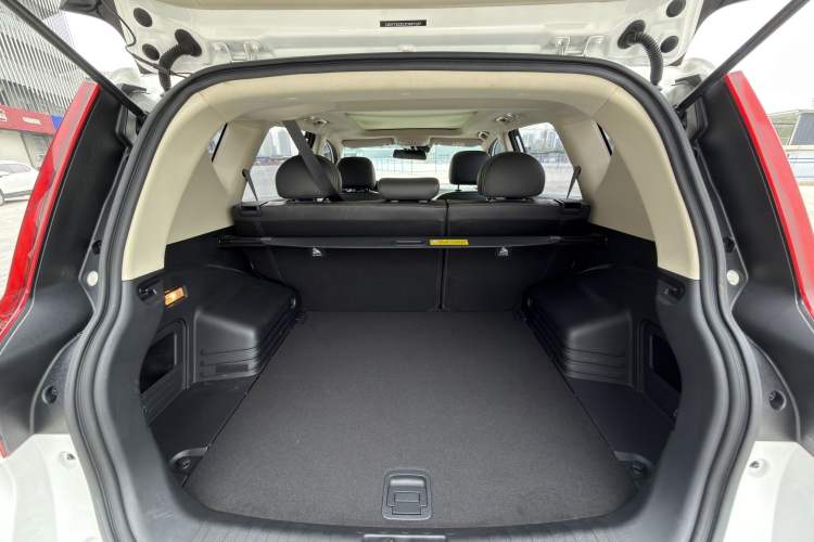 Used Geely Auto Vision X6 2018 1.4T CVT 4G Connected Flagship Edition Interior 5
