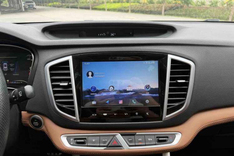 Used Geely Auto Vision X6 2018 1.4T CVT 4G Connected Flagship Edition Interior 7