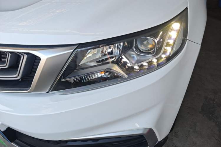 Used Geely Auto Vision X6 2018 1.4T CVT 4G Connected Flagship Edition Left Front Headlight