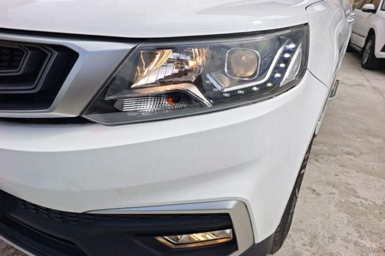 Used Geely Auto Vision X6 2018 1.8L Manual 4G Connect Luxury Edition Left Front Headlight