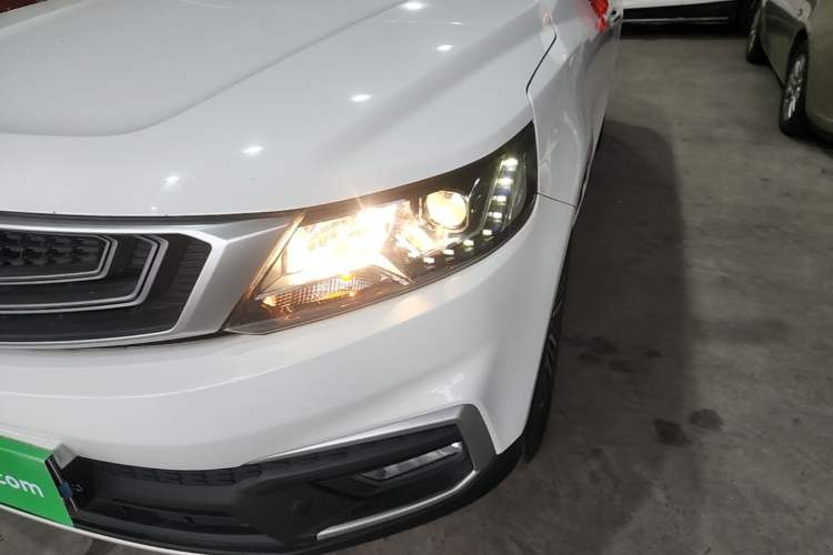 Used Geely Auto Vision X6 2018 1.8L Manual 4G Connect Luxury Edition Left Front Headlight