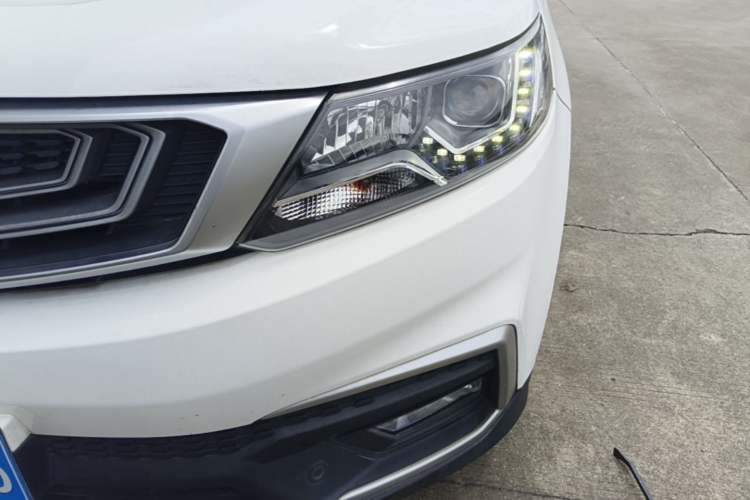 Used Geely Auto Vision X6 2018 1.4T CVT 4G Connected Flagship Edition Left Front Headlight