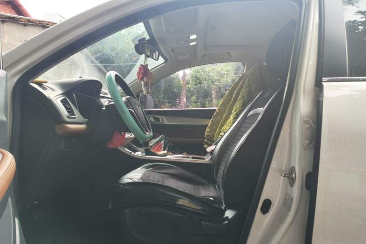 Used Geely Auto Vision X6 2018 1.4T CVT 4G Connected Luxury Version Left Front Seat