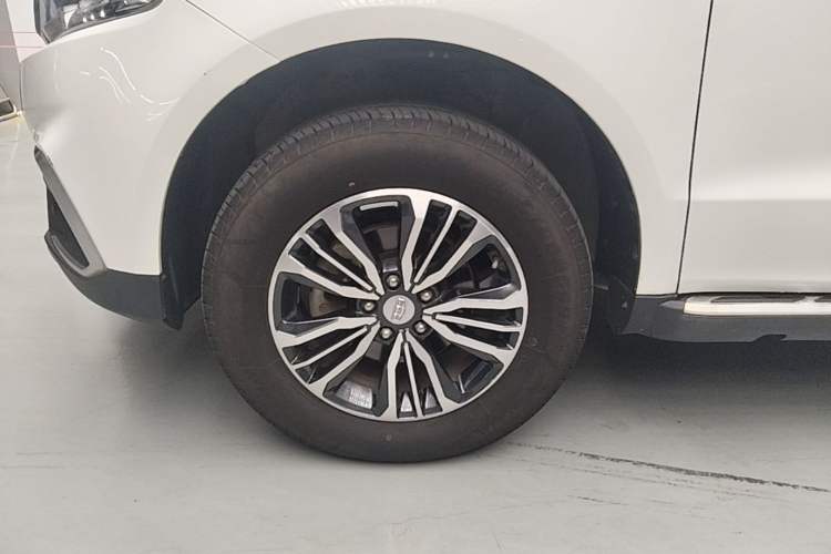 Used Geely Auto Vision X6 2018 1.8L Manual 4G Connect Luxury Edition Left Front Wheel Hub