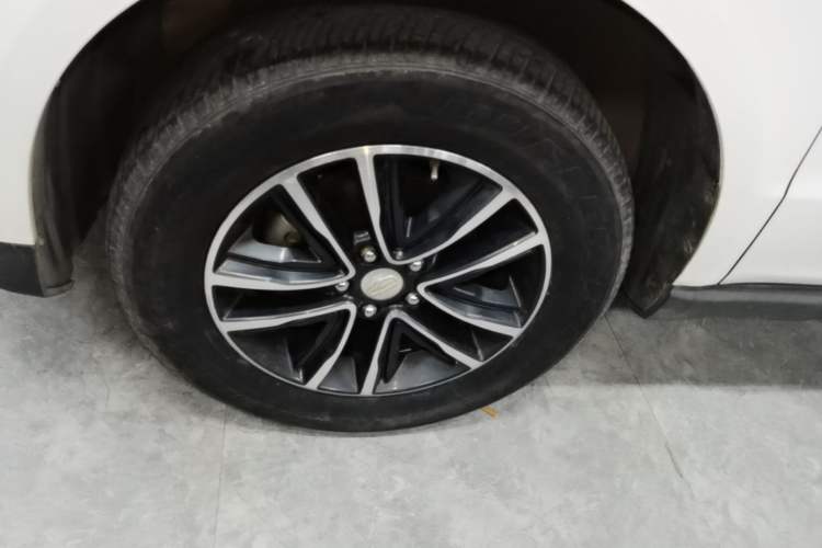 Used Geely Auto Vision X6 2018 1.4T CVT 4G Connected Flagship Edition Left Front Wheel Hub