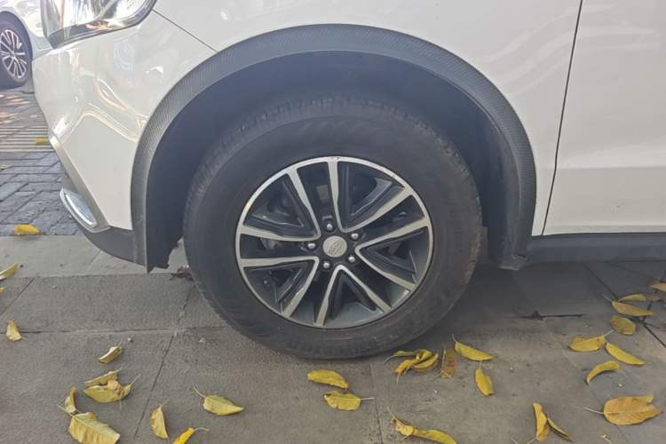 Used Geely Auto Vision X6 2018 1.4T CVT 4G Connected Flagship Edition Left Front Wheel Hub