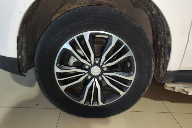 Used Geely Auto Vision X6 2018 1.8L Manual 4G Connect Luxury Edition Left Front Wheel Hub