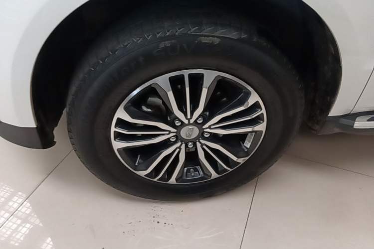 Used Geely Auto Vision X6 2018 1.8L Manual 4G Connect Luxury Edition Left Front Wheel Hub