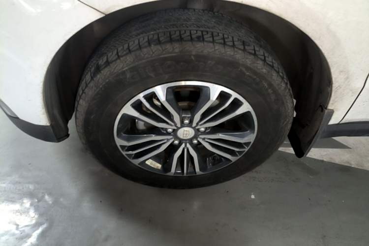Used Geely Auto Vision X6 2018 1.8L Manual 4G Connect Luxury Edition Left Front Wheel Hub