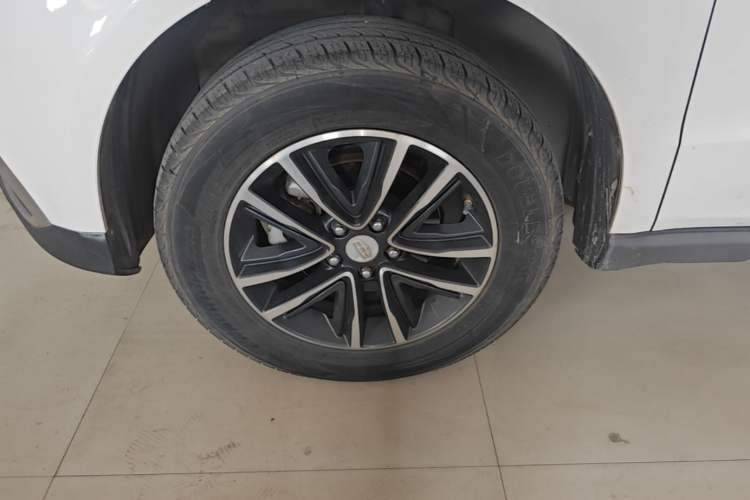 Used Geely Auto Vision X6 2018 1.4T CVT 4G Connected Flagship Edition Left Front Wheel Hub