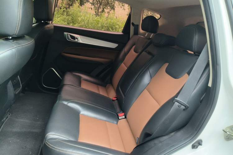 Used Geely Auto Vision X6 2018 1.4T CVT 4G Connected Flagship Edition Left Rear Seat