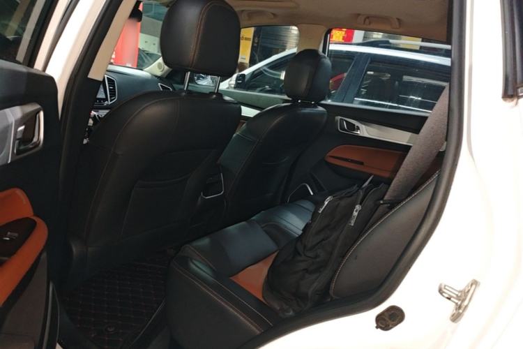 Used Geely Auto Vision X6 2018 1.4T CVT 4G Connected Luxury Version Left Rear Seat