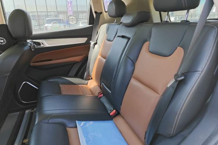 Used Geely Auto Vision X6 2018 1.4T CVT 4G Connected Flagship Edition Left Rear Seat